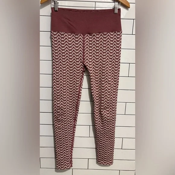 SPIRITUAL GANGSTER ATHENA JACQUARD SEAMLESS CROP TANK & LEGGINGS 2pc Set - Picture 9 of 15